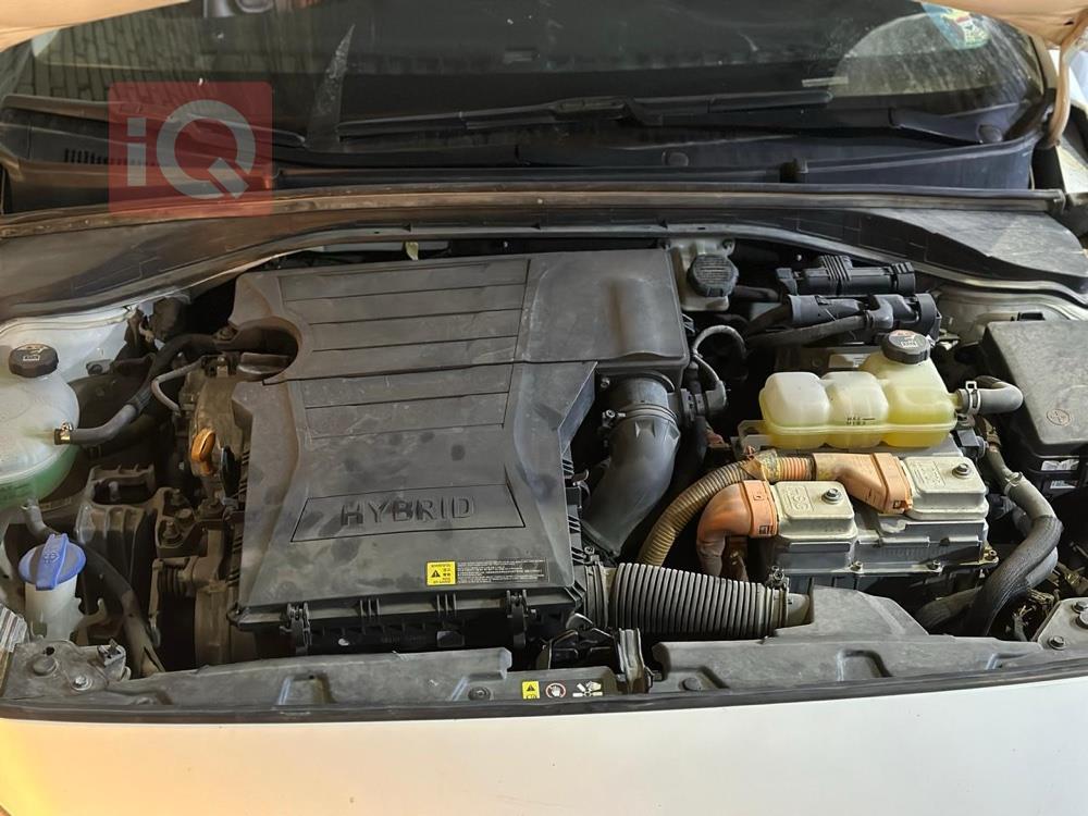 هیوندای ئایۆنیک